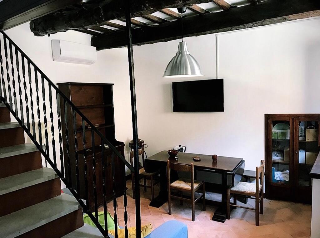 La Torre Di Morro Bed & Breakfast Camerino Exterior photo
